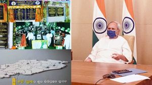 ओडिशा के मुख्यमंत्री नवीन पटनायक ने 7 जिलों में रखी ऑक्सीजन संयंत्रों की आधारशिला
