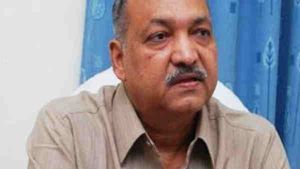 विकास कार्यों में अधिकारी रखें पारदर्शिता : रविंद्र चौबे
