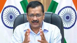 दिल्ली सरकार फिर से शुरू करेगी स्ट्रीट लाइट योजना, हर विधानसभा में लगेंगी 3000 LED