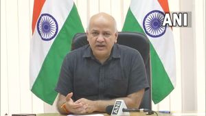 ऑक्सीजन की कमी से हुई मौतों की जांच नहीं करना चाहती केंद्र सरकार: मनीष सिसोदिया