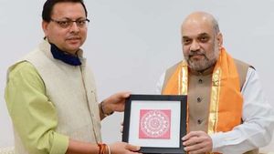 अमित शाह से मिले सीएम पुष्कर सिंह धामी, कुमाऊं में एम्स की स्थापना का किया अनुरोध