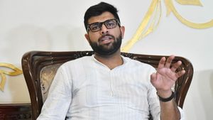 अफगानी स्टूडेंट्स के लिए दिग्विजय सिंह चौटाला ने जताई चिंता, केंद्र और राज्य सरकार से किया ये आग्रह