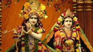  Janmashtami 2021: क्यों कृष्ण के पहले आता है राधा का नाम, क्या है Radhe Krishna का अर्थ?
