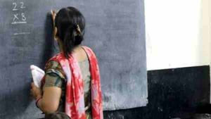 UP: 5 लाख से अधिक सरकारी स्कूलों के शिक्षकों की बढ़ी सैलरी, जानिए कितना हुआ इजाफा