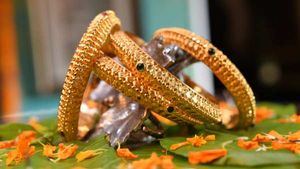 Gold-Silver Rate Today: आज सोना हुआ सस्ता, जानिए कितना हुआ भाव