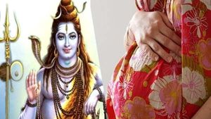 Hartalika Teej 2021: जानिए गर्भवती महिलाएं कैसे करें  'हरतालिका तीज' का व्रत?