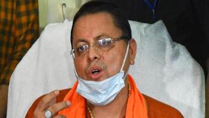 उत्तराखंड में 100% पात्र लोगों को दी गई कोरोना की पहली डोज- सीएम धामी