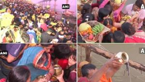 Chhath Puja 2021: उगते सूर्य को अर्घ्य अर्पित करके हुआ 'छठ' महापर्व का समापन