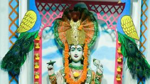  Kartik Purnima 2021: कार्तिक पूर्णिमा पर सत्यनारायण कथा से दूर होंगे सारे अभाव