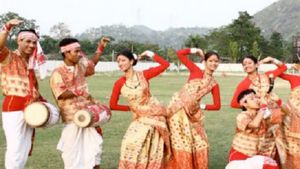 Happy Bohag Bihu 2022: 'बिहु' पर्व पर  भेजें अपनों को ये प्रेम भरे संदेश