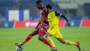 ISL 2022 : ओग्बेचे के रिकॉर्ड गोल से हैदराबाद ने नॉर्थईस्ट यूनाइटेड को रौंदा
