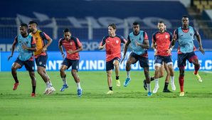 ISL 2022: जीत पर लौटना चाहेगी केरला, फिसड्डी नॉर्थईस्ट यूनाइटेड के खिलाफ है मुकाबला
