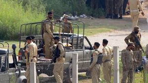 बलूचिस्तान प्रांत में पाकिस्तानी सैन्य शिविरों पर हमला, BLA का दावा- मारे गए 100 से अधिक सैनिक