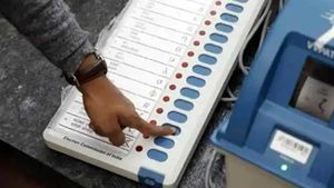 Fact Check: क्या हिमाचल और गुजरात में बीजेपी ने ईवीएम हैक करके जीता चुनाव? सरकार ने दी सफाई