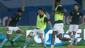 ISL 2022: करो या मरो के मैच में हैदराबाद से भिड़ेगी मुंबई, हारी तो खत्म हो जायेगा सफर