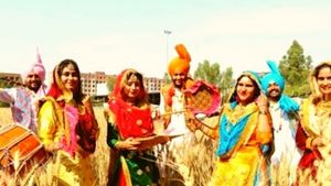 Happy Baisakhi 2022: बैशाखी पर भेजें ये खूबसूरत शुभकामना संदेश 