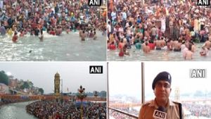 Somvati Amavasya 2022: सोमवती अमावस्या आज, श्रद्धालुओं ने गंगा में लगाई आस्था की डुबकी