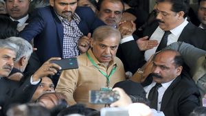 पाकिस्तान को कर्ज देने से सऊदी अरब, UAE और चीन क्यों बना रहे हैं बहाने? जानिए कैसे मुकरे तीनों देश