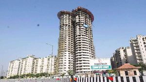 Supertech twin towers अब 3 महीने बाद गिराए जाएंगे, सुप्रीम कोर्ट ने बढ़ाई अवधि 