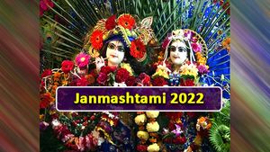  Janmashtami 2022: जन्माष्टमी पर है अति दुलर्भ योग, इन चार राशियों के लिए है शुभ, पढ़ें मंत्र और आरती