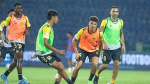 ISL 2022: चैम्पियन हैदराबाद एफसी का बेंगलुरु FC से मुकाबला, रोचक होगा मैच