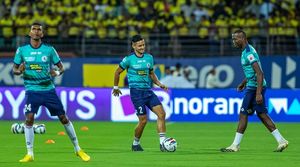 ISL 2022-23: मोहन बागान vs ईस्ट बंगाल एफसी का मुकाबला, कोलकाता डर्बी के लिए मंच तैयार