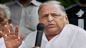 कारसेवकों पर Mulayam Singh सरकार की गोलीबारी: जब खून से लाल हो गयी थी अयोध्या में सरयू नदी