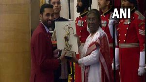Khel awards 2022: राष्ट्रपति द्रौपदी मुर्मू ने बैडमिंटन खिलाड़ी लक्ष्य सेन और प्रणय एसएच को दिया अर्जुन अवॉर्ड