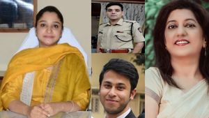 Success Story : वो 4 शख्‍स जो स्‍कूल-कॉलेज में फेल हो गए थे, फिर भी UPSC पास करके बन गए IAS-IPS