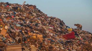 Garbage Mountains: दुनिया में कहां कहां पर हैं कूड़े कचरे के विशाल पहाड़? 