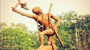 जनजातीय गौरव दिवस: आजादी के बाद Birsa Munda के सम्मान में सरकारों ने क्या कदम उठाये? 