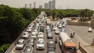 Parking Problems: पार्किंग माफियाओं के कब्जे में देश की राजधानी दिल्ली