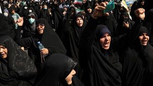 Anti-hijab protests: हिजाब को लेकर अलग मापदंड क्यों? 