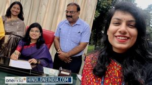 IAS Akshita Gupta: अस्‍पताल में UPSC की तैयारी करके 1st अटेम्प्ट में डॉक्‍टर से आईएएस बनीं अक्षिता गुप्‍ता