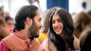 अनंत अंबानी और राधिका मर्चेंट की आज सगाई, मुंबई में मुकेश अंबानी के घर होगा फंक्शन