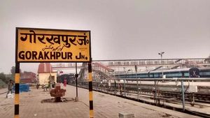 Changing Names: क्यों बदले जा रहे हैं गांवों, शहरों और सड़कों के नाम