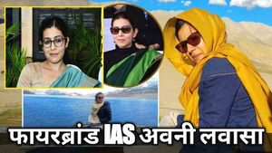 Avny Lavasa DC Jammu : पिता की तरह IAS बनकर अवनी लवासा ने कैसे फूंकी पैंगोंग झील में नई जान?