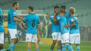 ISL 2022-23: मुंबई सिटी एफसी की टॉप परफॉरमेंस जारी, नॉर्थईस्ट यूनाइटेड एफसी को 4-0 से हराया