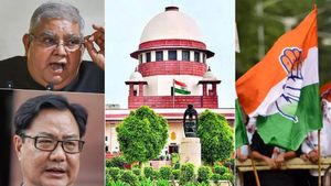 Collegium System: धनखड़, रिजीजू की गुगली में फंस गई कांग्रेस 