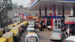  Petrol ka Aaj ka Daam: ब्रेंट क्रूड के भाव में गिरावट, कम हो गए  गुरुग्राम में तेल के दाम