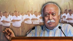 RSS Chief Interview: संघ के सामने खड़ी, दो चुनौतियां सबसे बड़ी