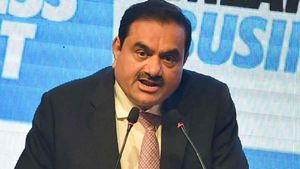 अडानी ग्रुप ने रद्द किया 20,000 करोड़ का FPO, इंवेस्टर्स को वापस लौटाएंगे पैसे  