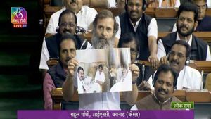 Congress on Adani: बड़े पूंजीपतियों के साथ खड़े होने में दिक्कत किसे है? 