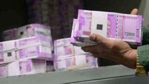 Fake Currency: फिर से बढ़ रहे हैं जाली नोट, क्या नोटबंदी का कोई असर हुआ? 