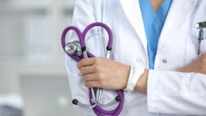 Fact Check: MBBS और जूनियर डॉक्टरों के समकक्ष हैं BSC नर्सिंग कैंडिडेट्स, क्या है INC के वायरल दावे का सच