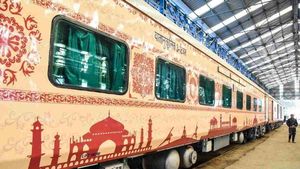 Good News: अब कम पैसों में कर सकेंगे AC 3 इकोनॉमी क्लास में सफर, रेलवे ने वापस लिया अपना ये फैसला
