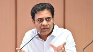 देश की छवि खराब कर रहे हैं दलितों-अल्पसंख्यकों पर हमले: केटीआर