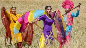 Baisakhi 2023: आज है बैसाखी का पर्व, क्या है शूभ मुहूर्त, जानिए महत्व और इतिहास?