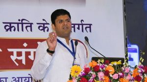 हरियाणा: उपमुख्यमंत्री दुष्यंत चौटाला ने हज़ यात्रियों को दी शुभकामनाएं