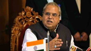 Satyapal Malik: बड़बोले सत्यपाल की असत्य वाणी